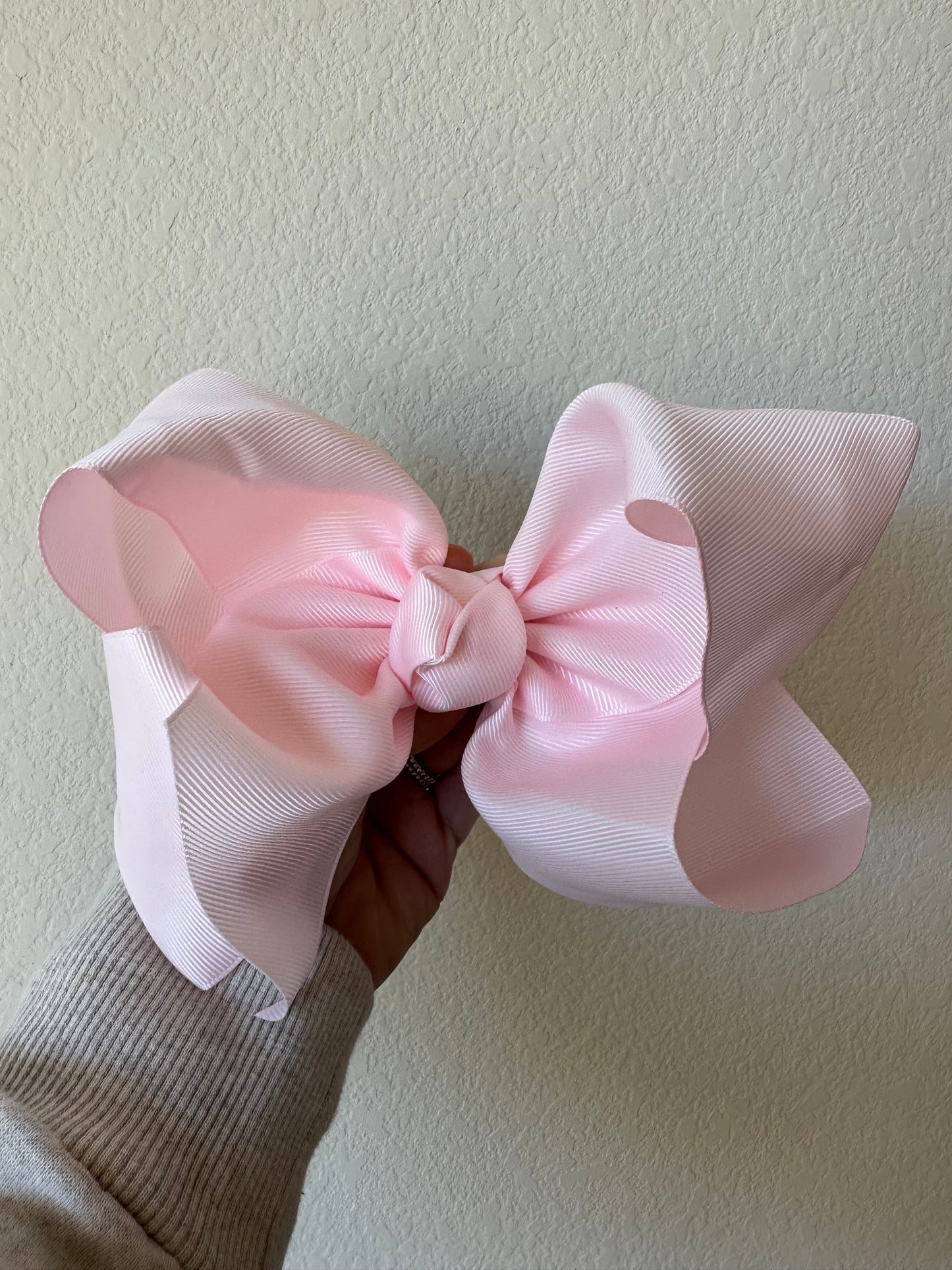 8in ribbon bow